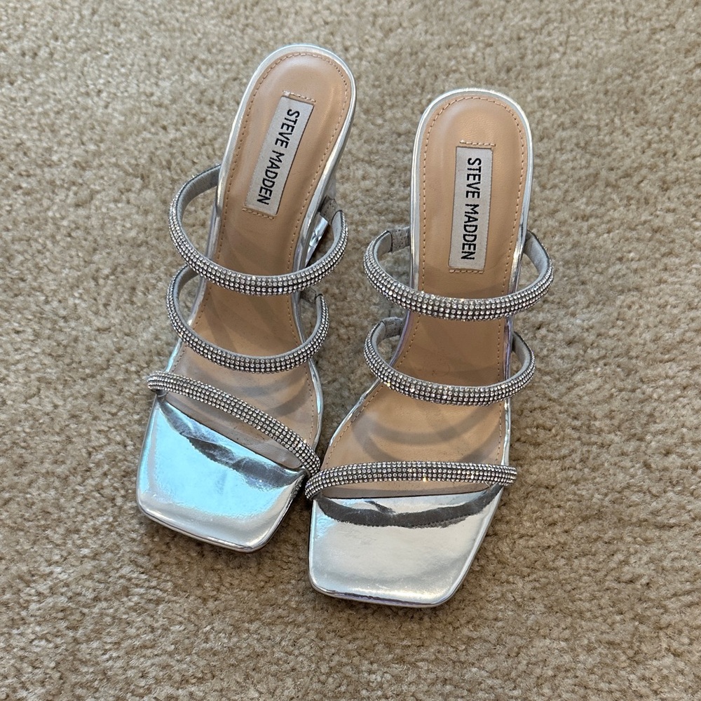 Steve Madden Metallic Silver Strappy Heels - Picture 2 of 3